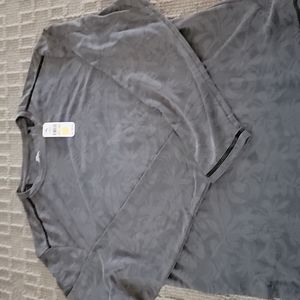 NEW TOMMY BAHAMA long sleeve t-shirt. Grey. Size Medium.